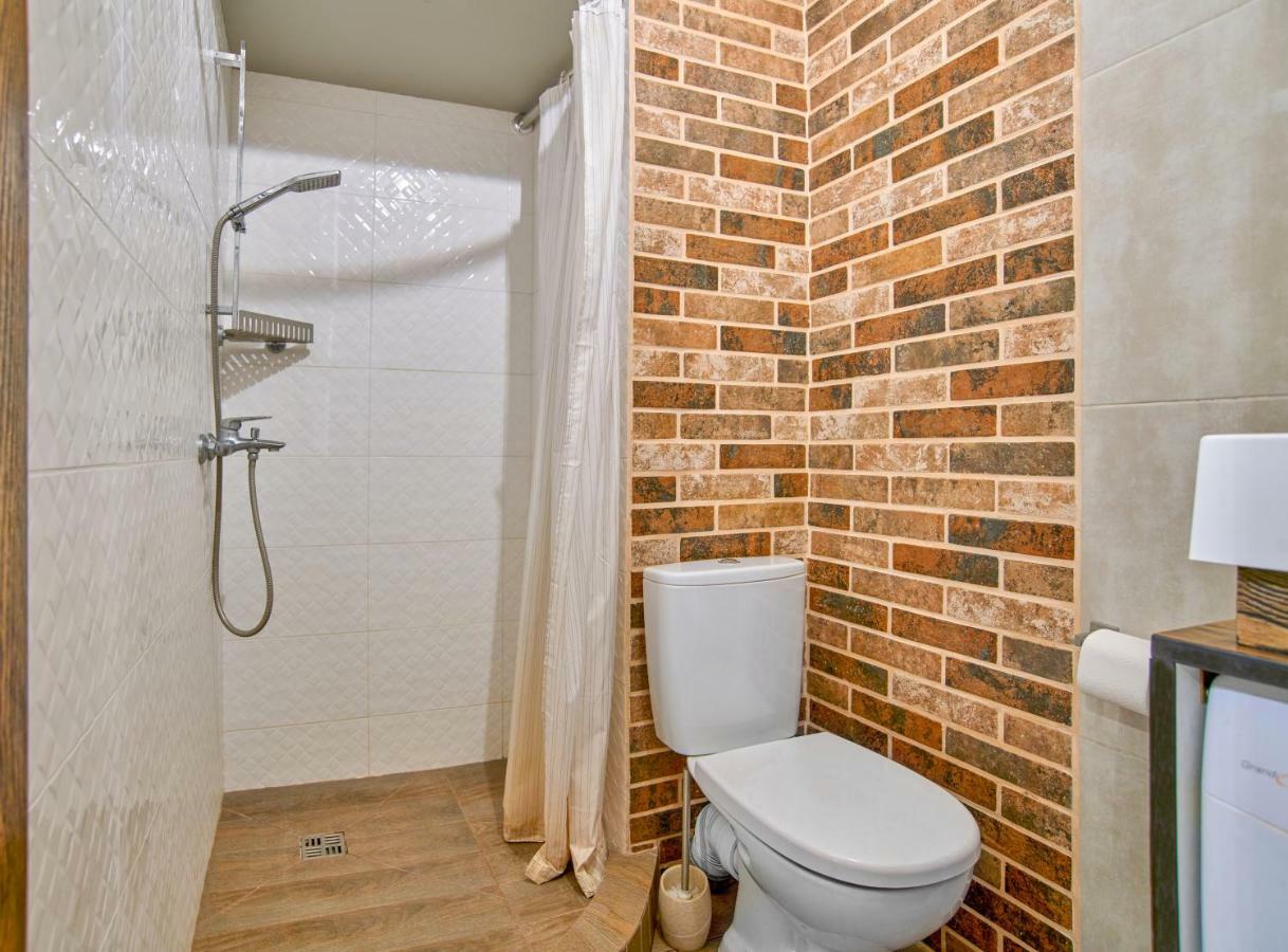 Apartment Weekend Odessa Eksteriør billede